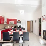 Three-bedroom In * Ostrvica