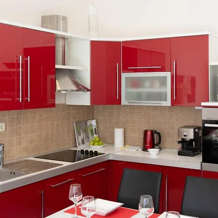 Three-bedroom In Ostrvica